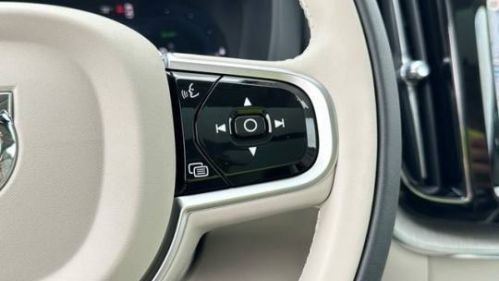 2025 Volvo XC60 - Images - 27