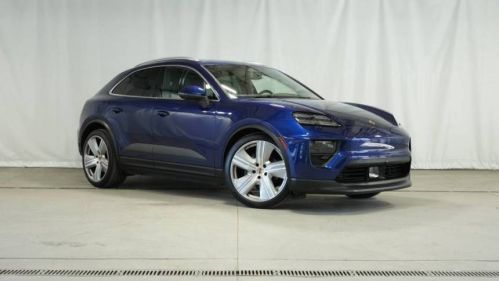 2024 Porsche Macan Electric - Images - 11