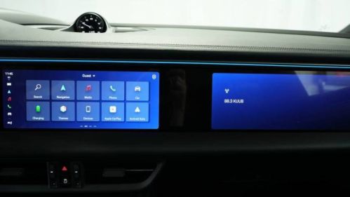 2024 Porsche Macan Electric - Images - 17
