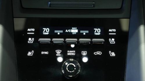 2024 Porsche Macan Electric - Images - 23