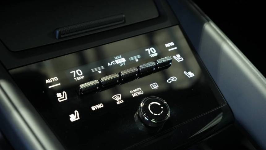 2024 Porsche Macan Electric - Images - 24