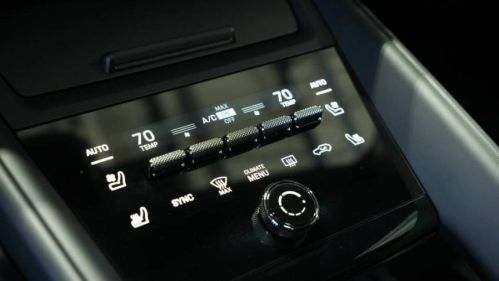2024 Porsche Macan Electric - Images - 24