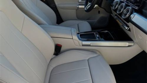 2024 Mercedes EQB - Images - 15