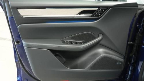 2024 Porsche Macan Electric - Images - 25