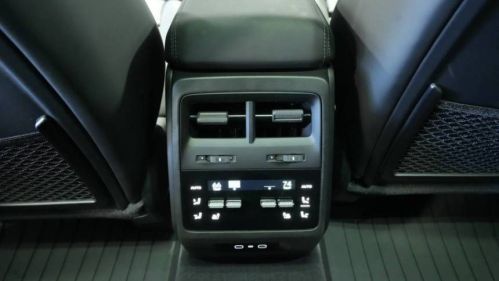 2024 Porsche Macan Electric - Images - 26