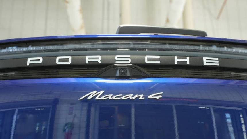 2024 Porsche Macan Electric - Images - 37