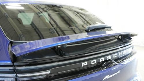 2024 Porsche Macan Electric - Images - 43