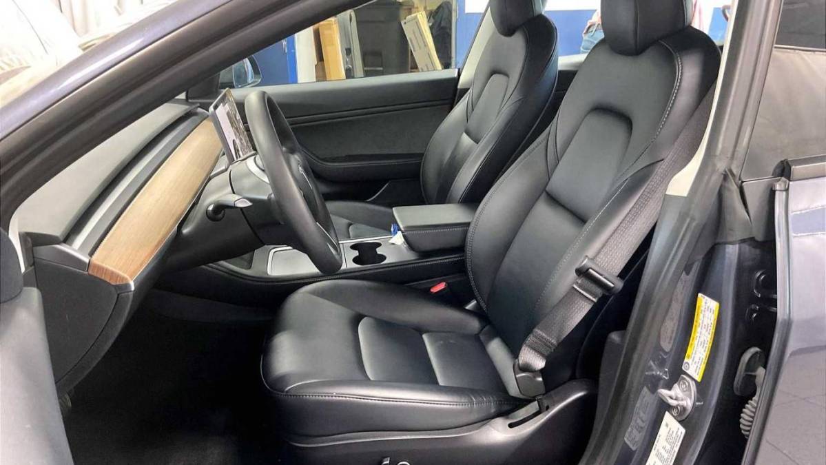 2021 Tesla Model 3 - Images - 10
