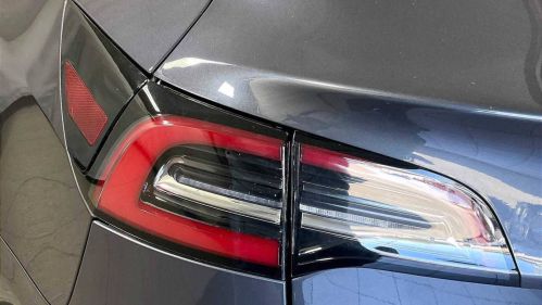 2021 Tesla Model 3 - Images - 33