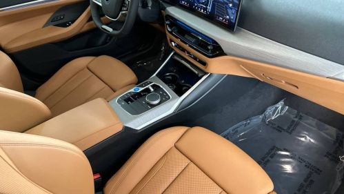 2025 BMW i4 - Images - 15