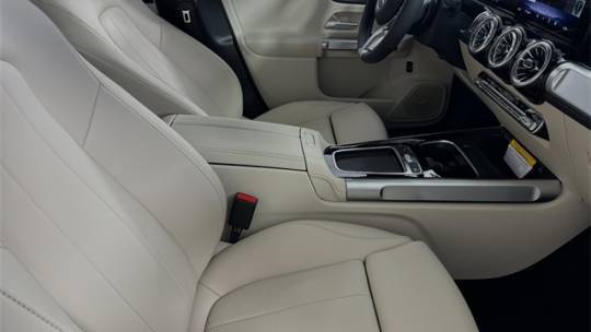 2024 Mercedes EQB - Images - 14