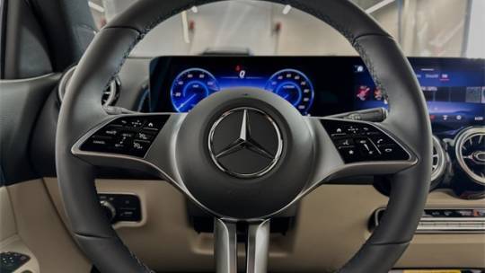 2024 Mercedes EQB - Images - 21