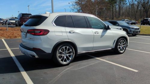 2021 BMW X5 - Images - 9