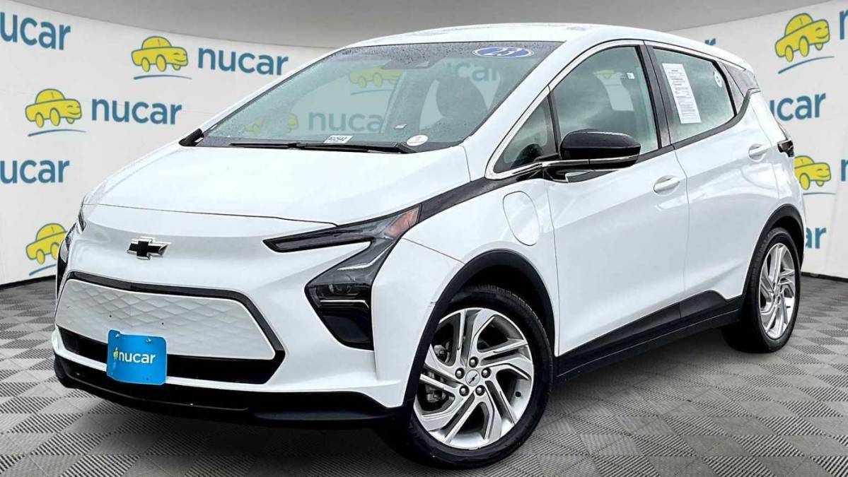 2023 Chevrolet Bolt - Images - 3