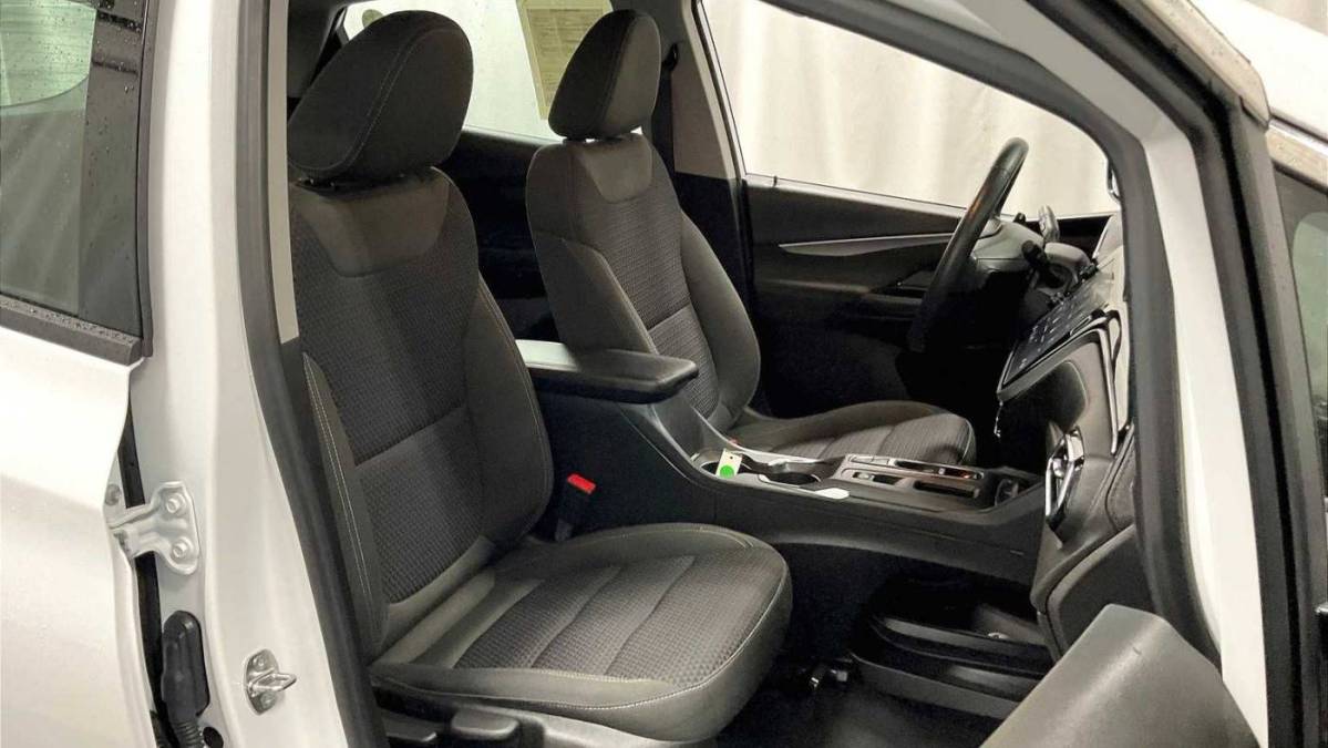 2023 Chevrolet Bolt - Images - 11