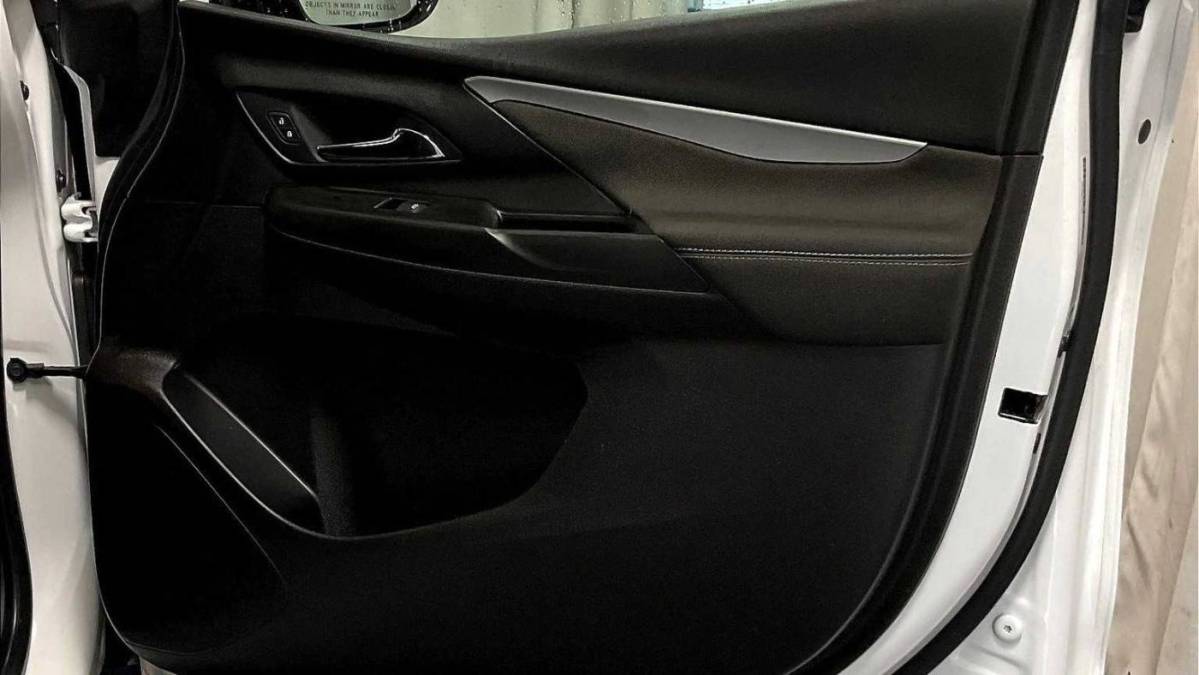 2023 Chevrolet Bolt - Images - 12
