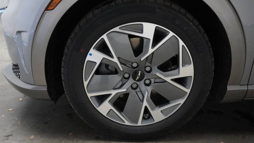 2025 Genesis GV60 KMUKCDSCXSU027312