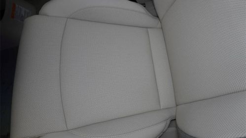2025 Genesis GV60 KMUKCDSCXSU027312