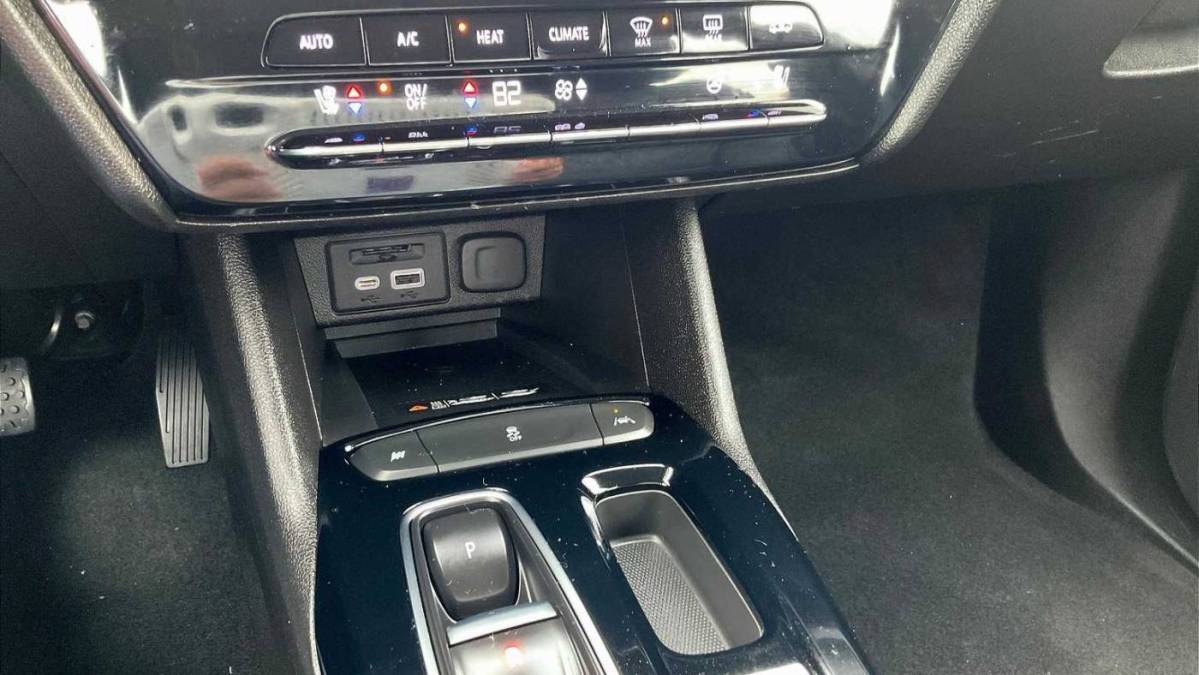 2022 Chevrolet Bolt - Images - 25