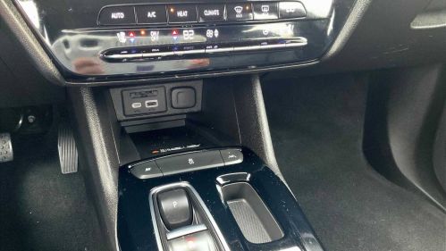 2022 Chevrolet Bolt - Images - 25