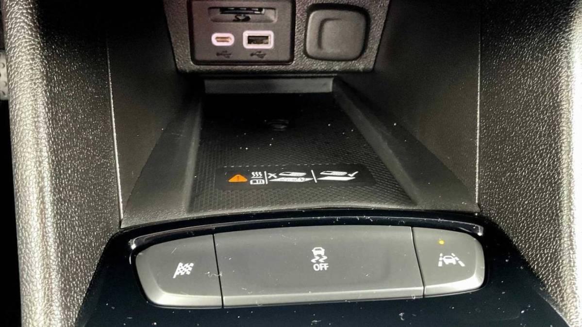 2022 Chevrolet Bolt - Images - 26