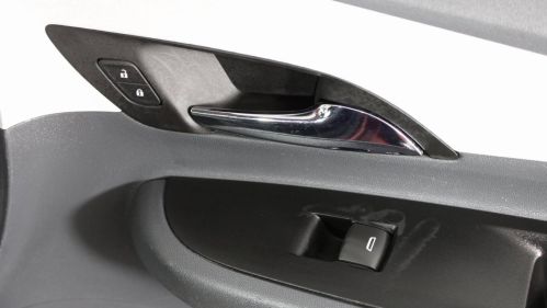 2019 Chevrolet Bolt - Images - 18