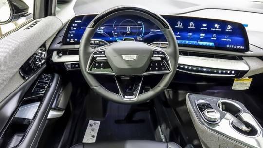 2025 Cadillac OPTIQ - Images - 11