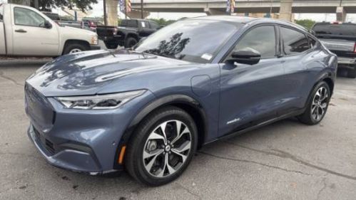 2021 Ford Mustang Mach E - Images - 3