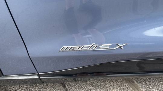 2021 Ford Mustang Mach E - Images - 4