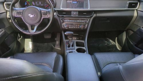 2017 Kia Optima - Images - 15