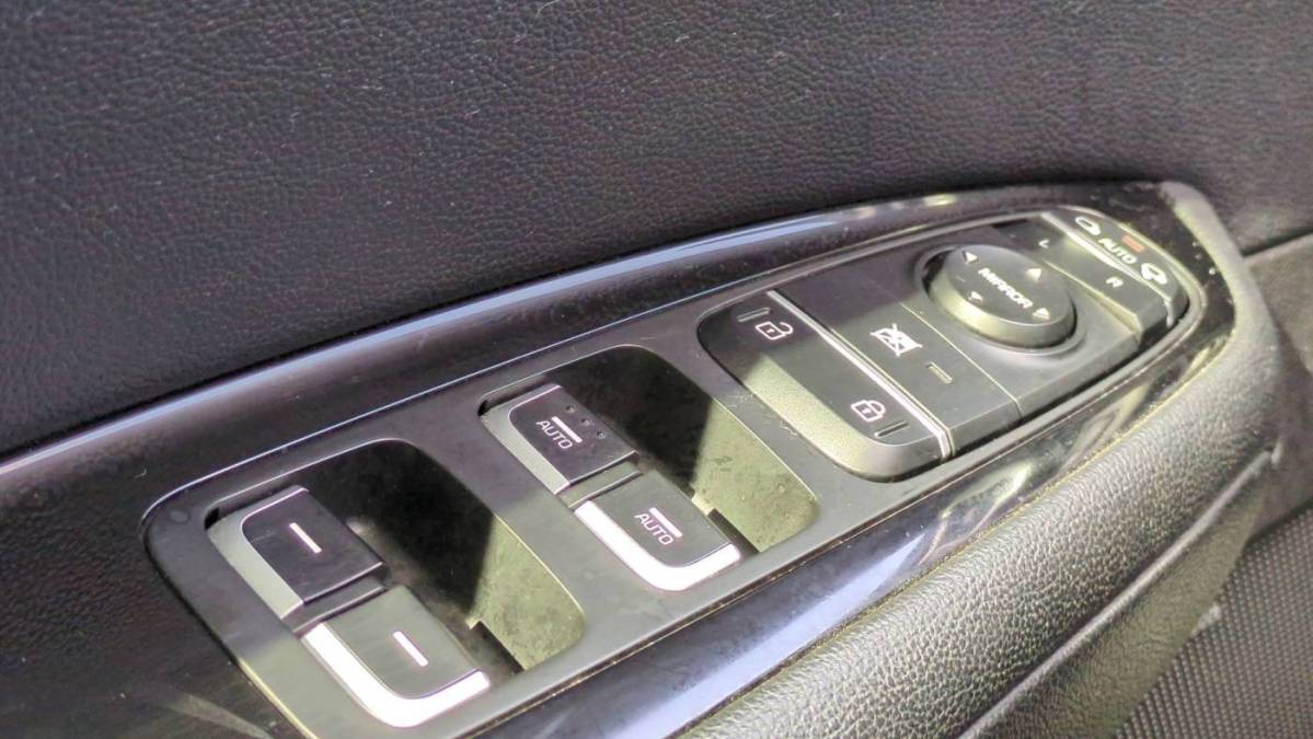 2017 Kia Optima - Images - 25