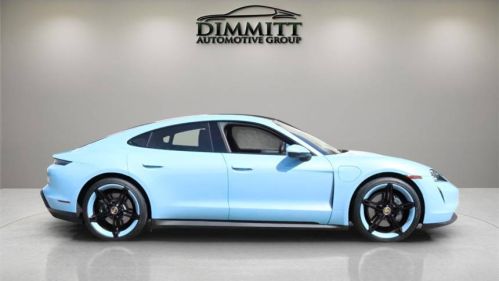 2022 Porsche Taycan - Images - 5