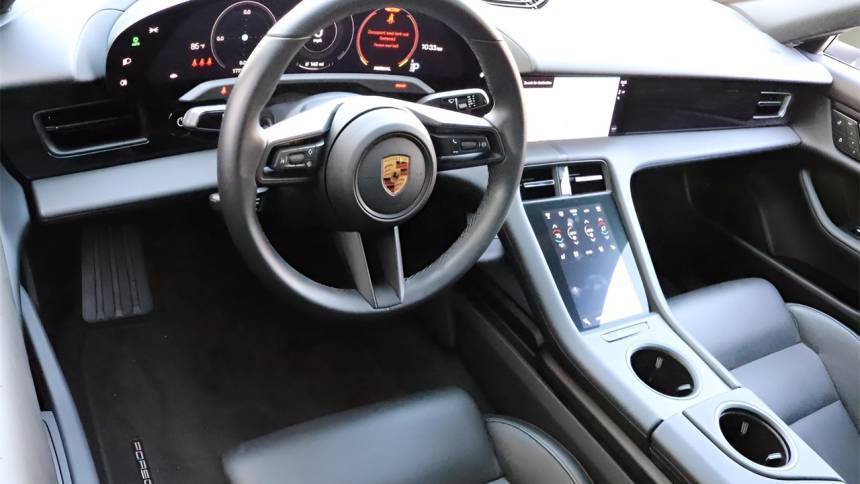 2022 Porsche Taycan - Images - 13