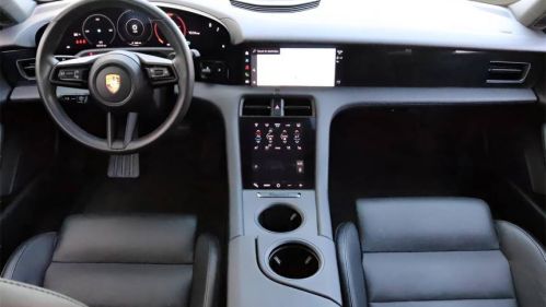 2022 Porsche Taycan - Images - 15