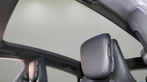 2022 Porsche Taycan - Images - 27