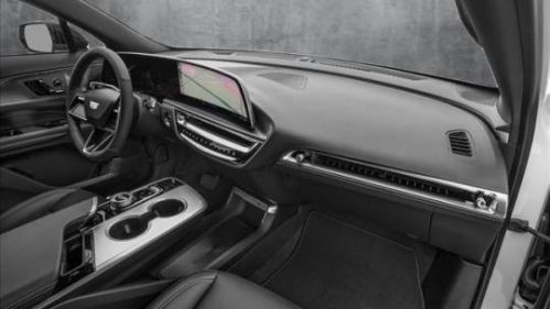 2025 Cadillac Lyriq - Images - 11