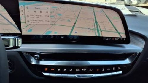 2025 Cadillac Lyriq - Images - 15