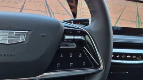 2025 Cadillac Lyriq - Images - 16