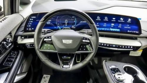 2025 Cadillac OPTIQ - Images - 11