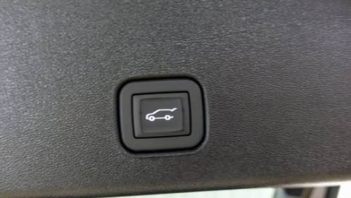 2025 Cadillac OPTIQ - Images - 21