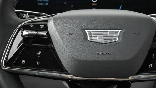 2025 Cadillac Lyriq - Images - 8
