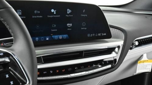 2025 Cadillac Lyriq - Images - 10