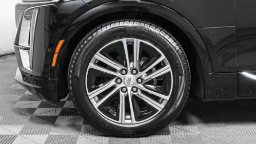 2025 Cadillac Lyriq - Images - 25