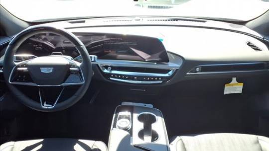 2025 Cadillac Lyriq - Images - 5