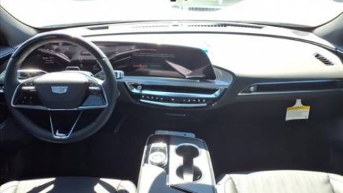 2025 Cadillac Lyriq - Images - 5
