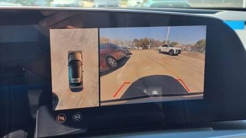 2025 Cadillac Lyriq - Images - 6