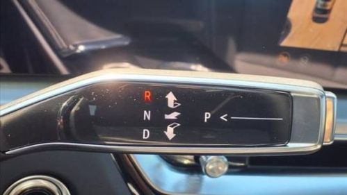 2025 Cadillac Lyriq - Images - 10