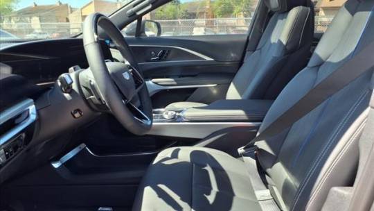 2025 Cadillac Lyriq - Images - 14