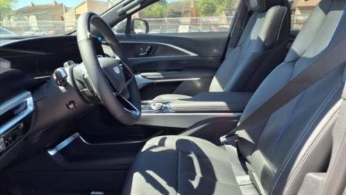 2025 Cadillac Lyriq - Images - 14