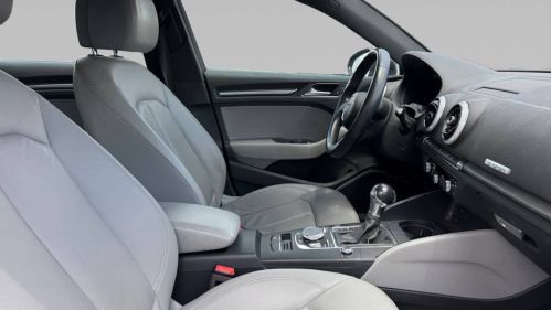 2018 Audi A3 Sportback e-tron - Images - 15